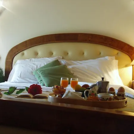 Alloggio per agriturismo Melo In Fiore *
